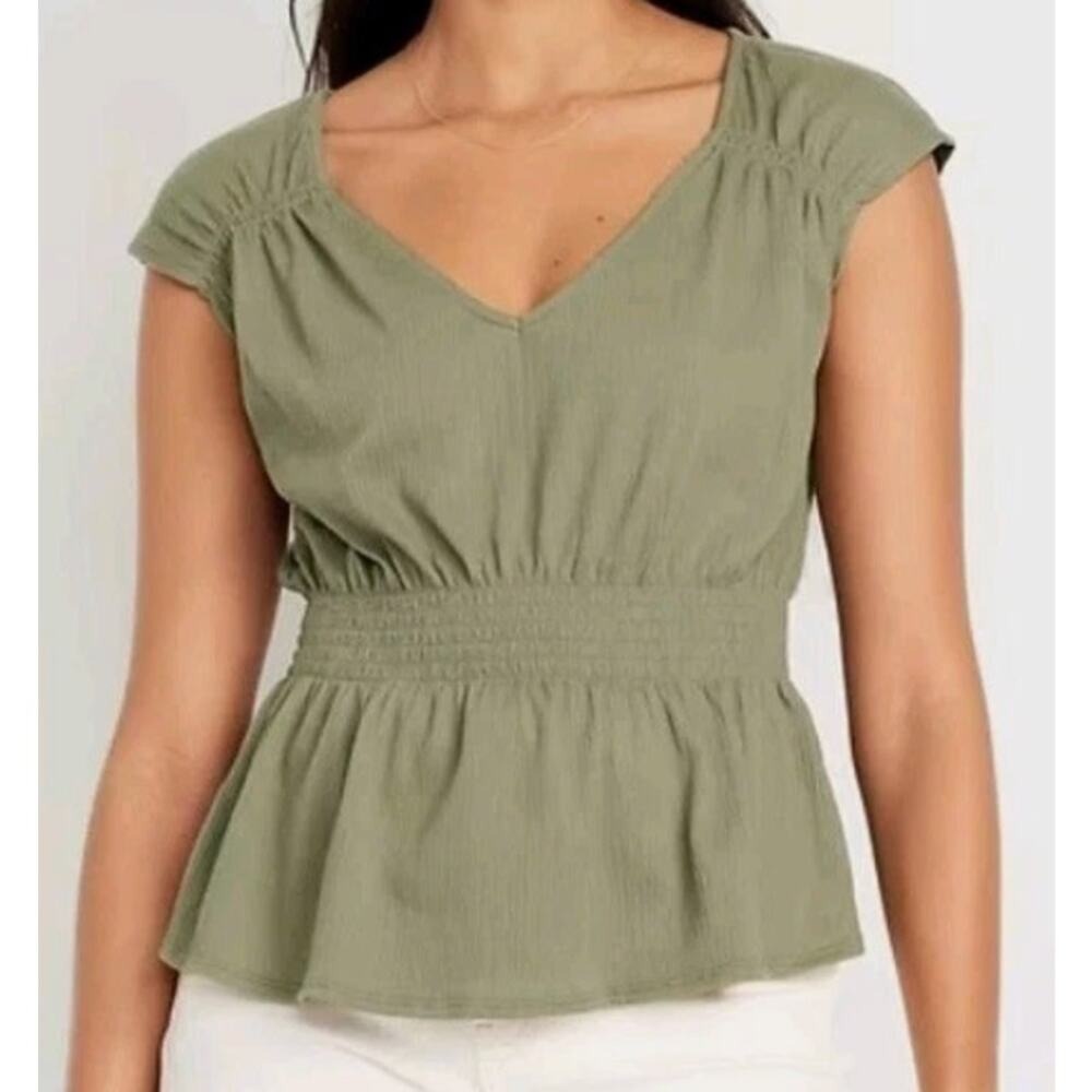 Old Navy Crinkle Peplum Top Sage Green V-Neck Sleeveless Boho Basic Blouse Sz M‎
